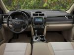 Toyota Camry LE 2011 года